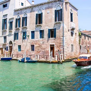 *** Affittacamere Al Canal Regio Italia